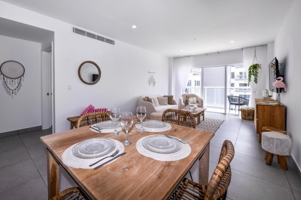 Stylish Luxury Condo, Central Location, Ocean View, Pool, Gym Oranjestad Exterior photo